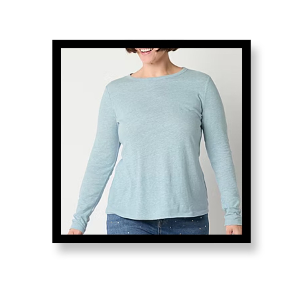 NWT Women's Crew Neck  Long Sleeve Top